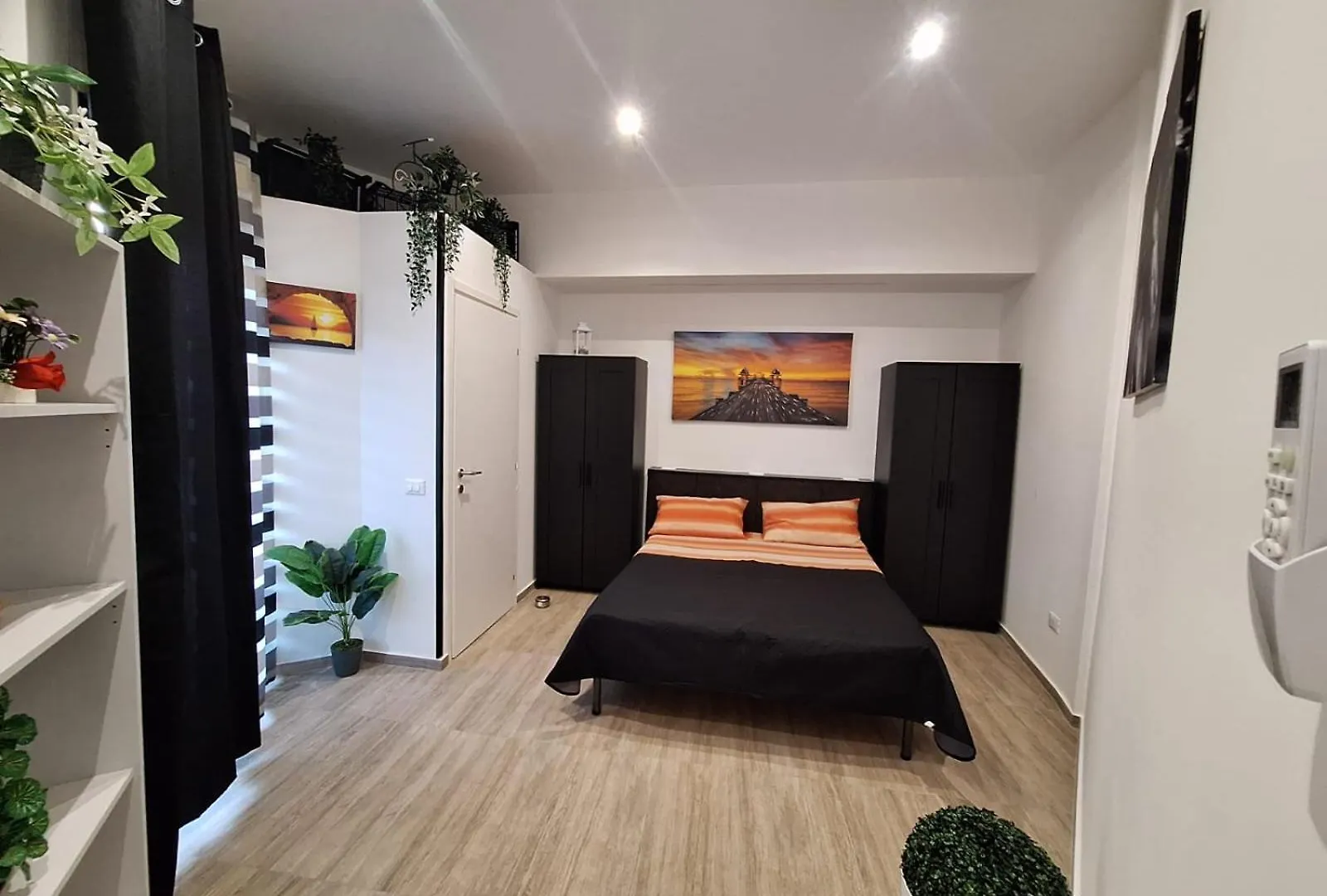 Tukory Central Room باليرمو